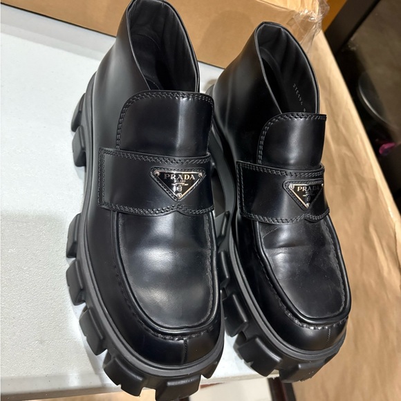 Prada Monolith Leather Loafers Mens - Picture 1 of 7